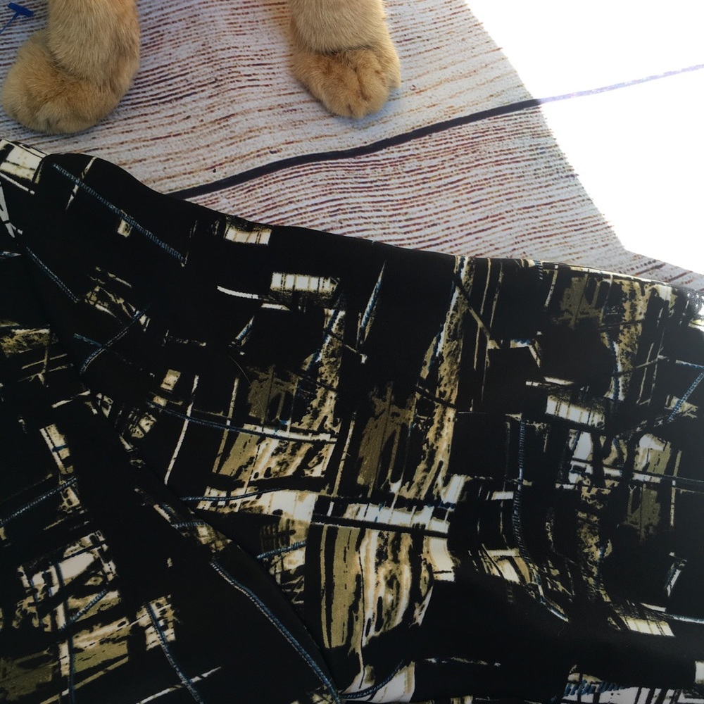 Cos Abstract Dress With Pockets! Size 12. - image 5